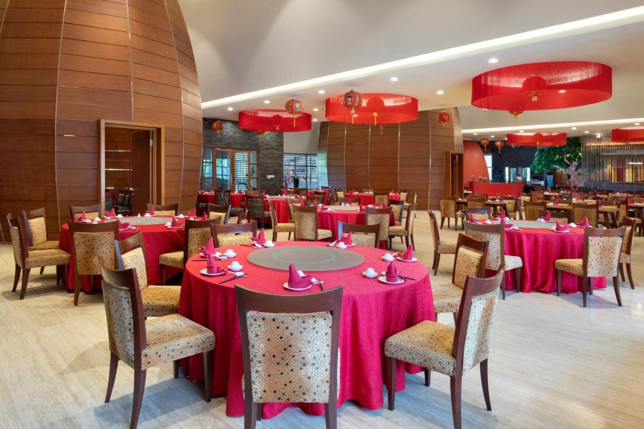 Novotel Палембанг Екстериор снимка